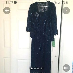 R & M Richard's knee lenth